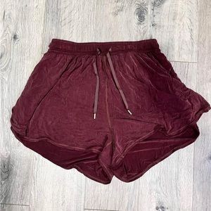 Lululemon principal dancer shorts